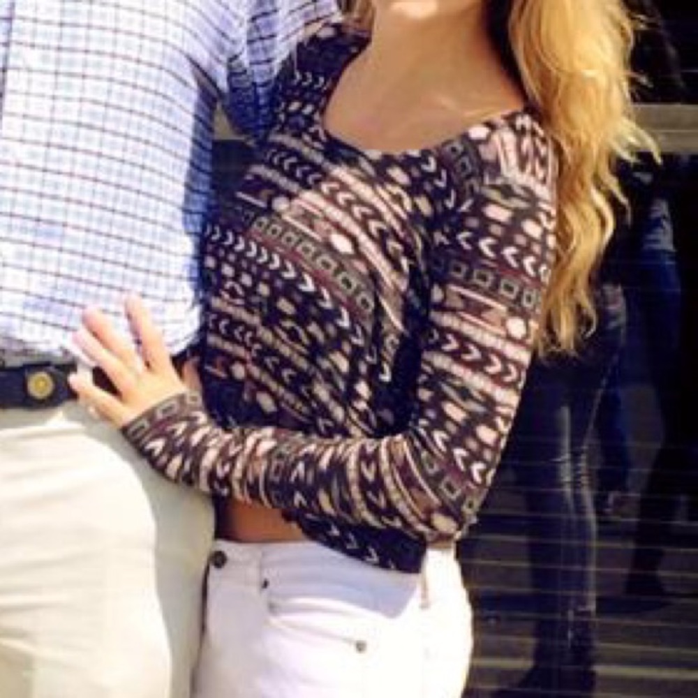 Crop long sleeve tribal print top